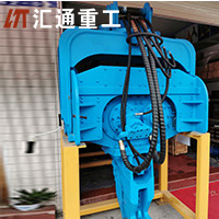 挖掘機(jī)打樁機(jī)械臂振動(dòng)錘有幾種規(guī)格？